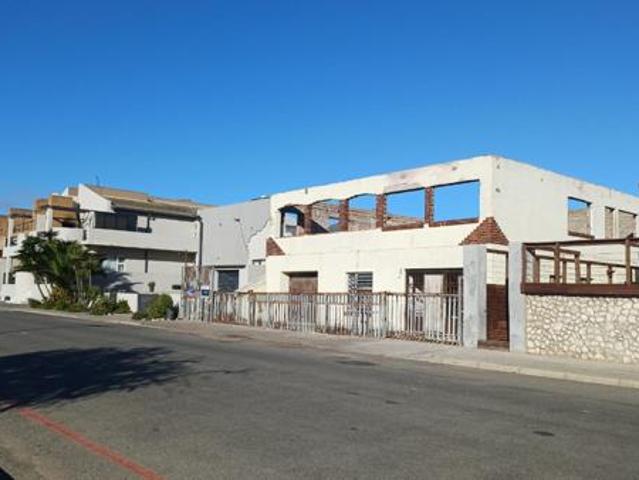 3 Bedroom House in Lamberts Bay