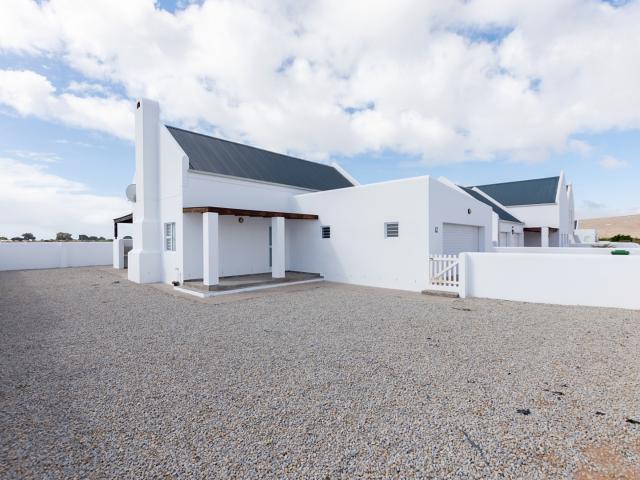 3 Bedroom House in Lampiesbaai