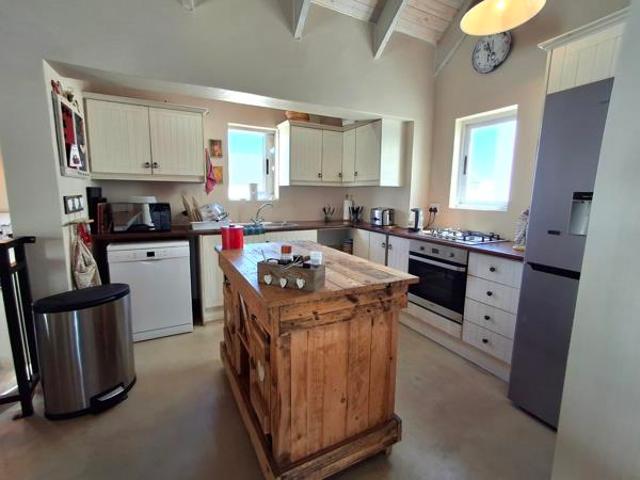 3 Bedroom House in Lampiesbaai
