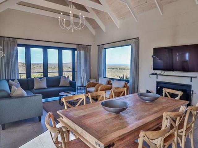 3 Bedroom House in Langebaan Central