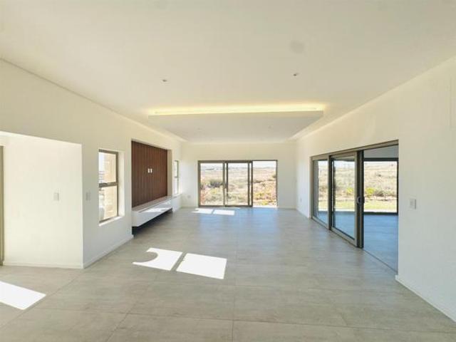 3 Bedroom House in Langebaan Country Estate