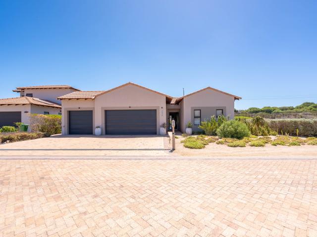 3 Bedroom House in Langebaan Country Estate
