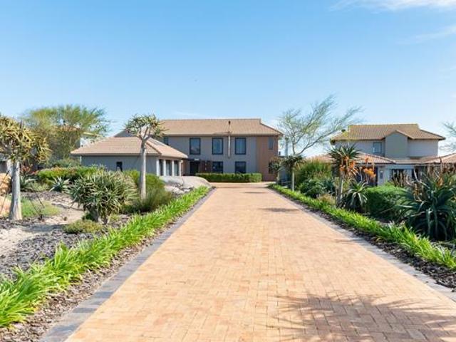 3 Bedroom House in Langebaan Country Estate