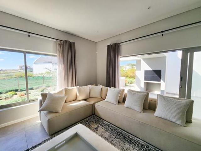 3 Bedroom House in Langebaan Country Estate