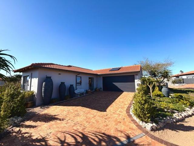 3 Bedroom House in Langebaan Country Estate