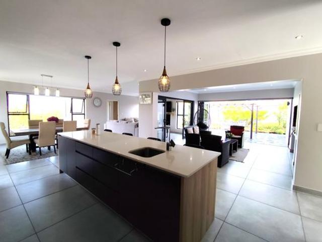 3 Bedroom House in Langebaan Country Estate