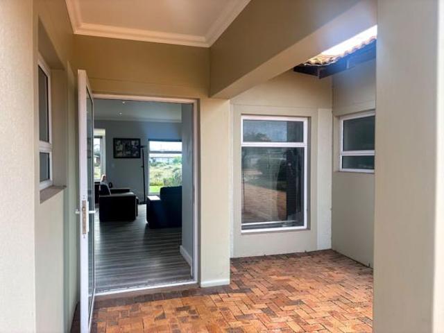 3 Bedroom House in Langebaan Country Estate