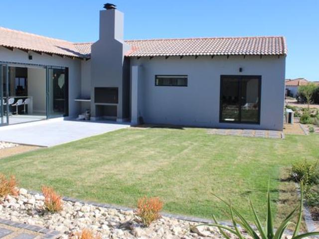 3 Bedroom House in Langebaan Country Estate