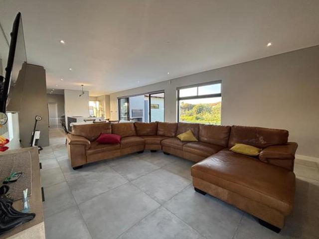 3 Bedroom House in Langebaan Country Estate