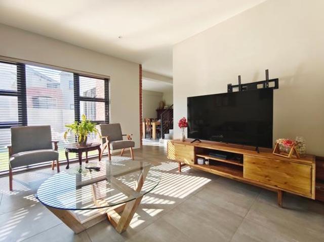 3 Bedroom House in Langenhoven Park