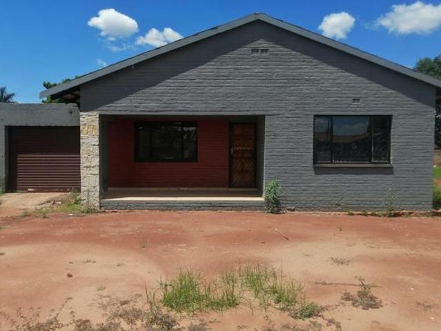 3 Bedroom House in Lebowakgomo