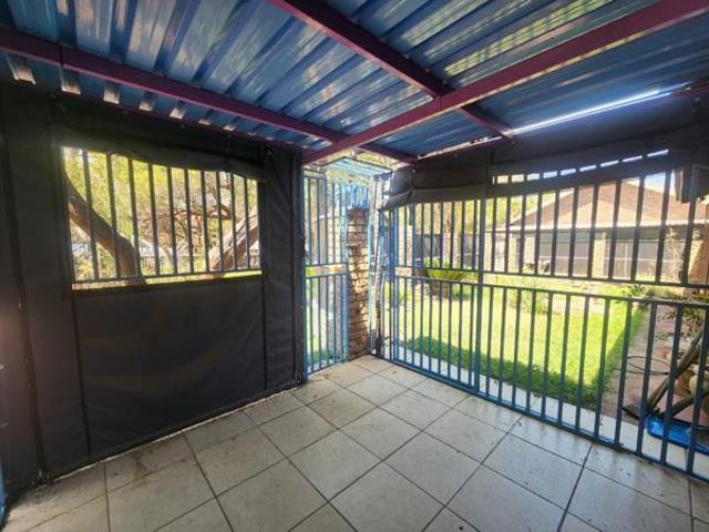 3 Bedroom House in Leeupoort