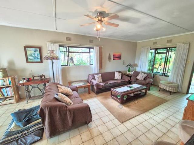 3 Bedroom House in Leisure Bay