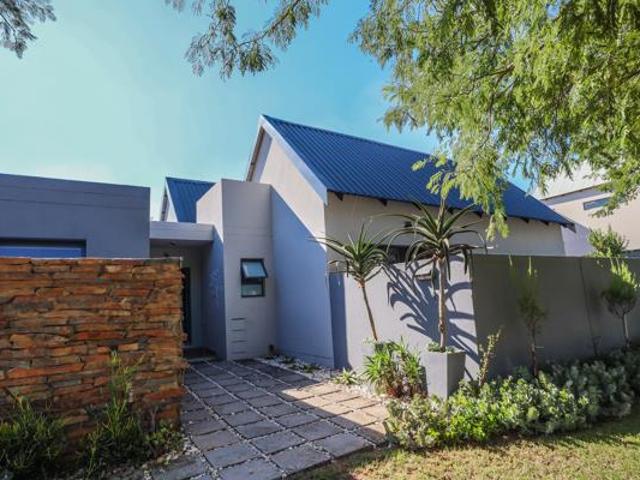 3 Bedroom House in Leloko