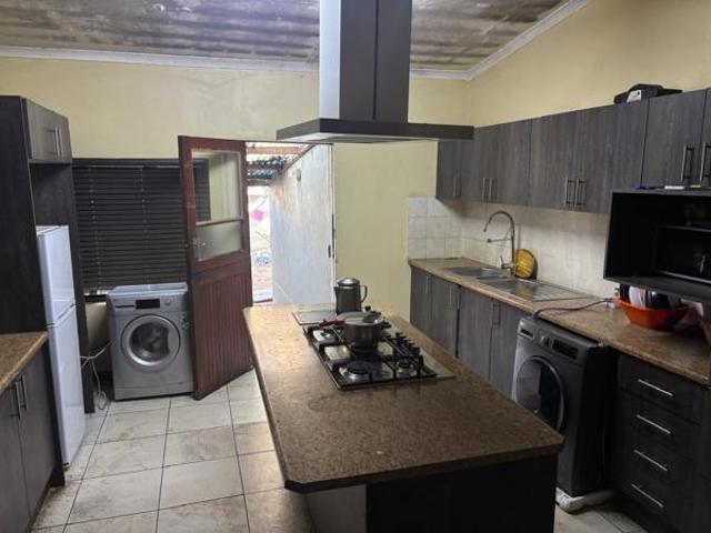 3 Bedroom House in Lemoenkloof