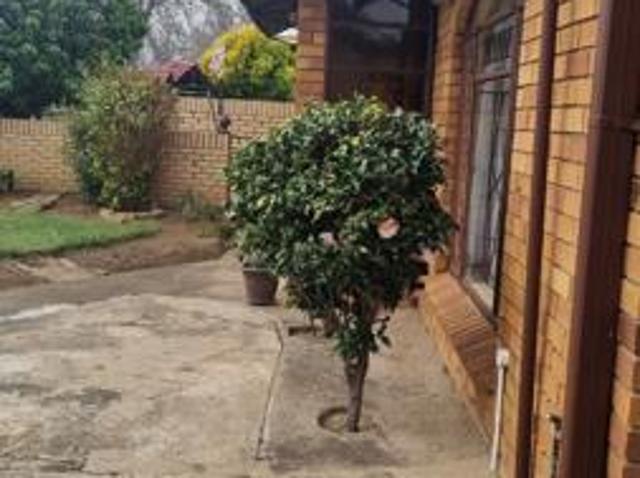 3 Bedroom House in Lennoxton