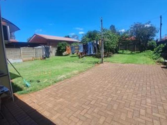 3 Bedroom House in Lennoxton