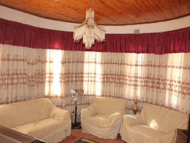 3 Bedroom House in Lennoxton