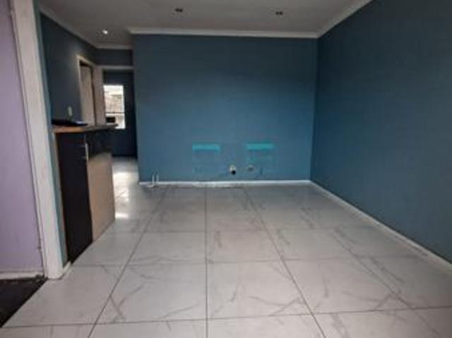 3 Bedroom House in Lentegeur