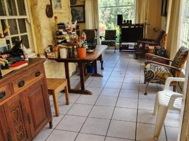 3 Bedroom House in Lindley