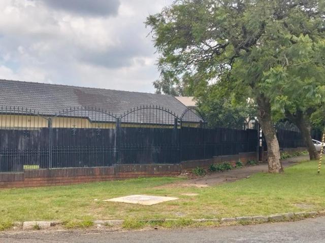 3 Bedroom House in Linmeyer