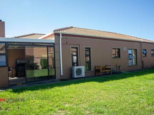 3 Bedroom House in Linton Grange