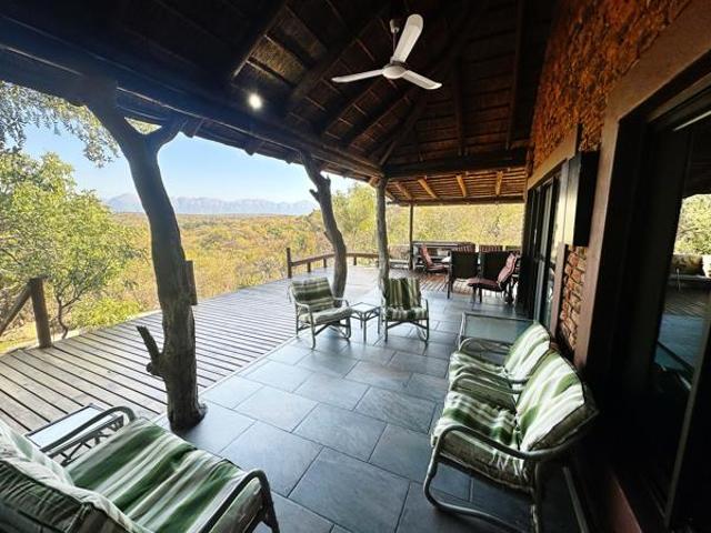 3 Bedroom House in Lissataba Private Nature Reserve