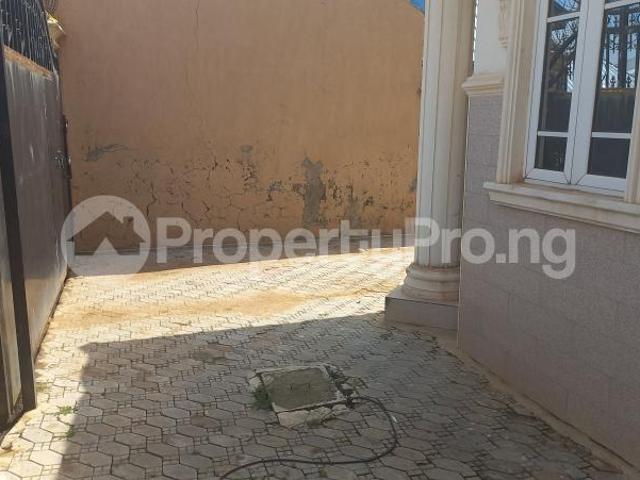 3 Bedroom House in Lugbe Abuja | House for sale in lugbe | House in lugbe | 3 Bedroom | PropertyPro Nigeria