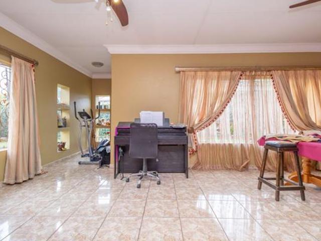3 Bedroom House in Lyttelton Manor