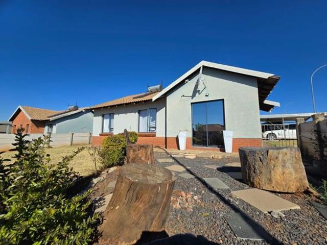 3 Bedroom House in Lydenburg Mashishing
