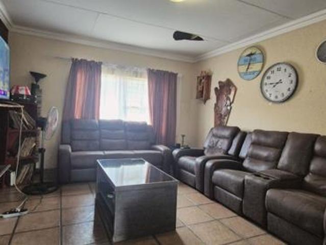 3 Bedroom House in Lydenburg Mashishing