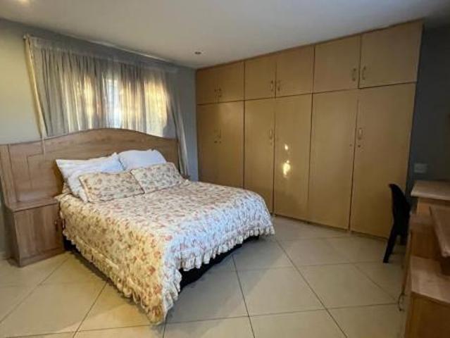 3 Bedroom House in Lynnwood Glen
