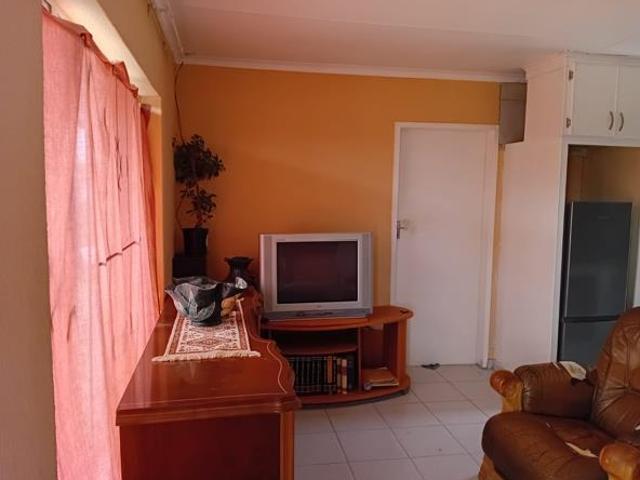 3 Bedroom House in Mmabatho unit 15