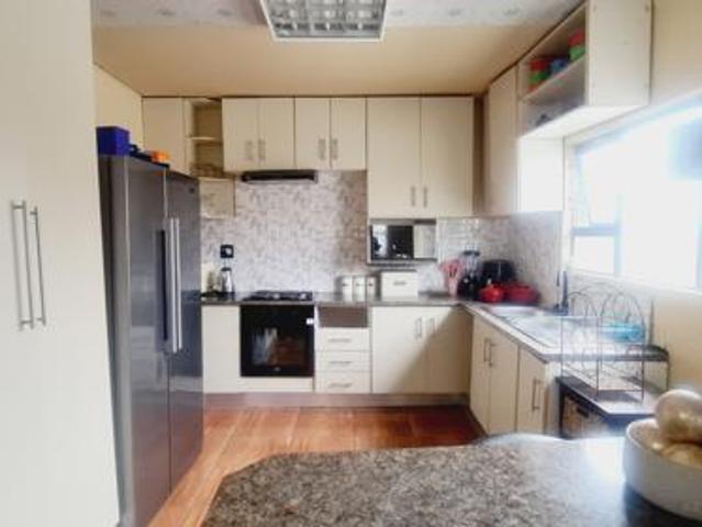 3 Bedroom House in Motherwell