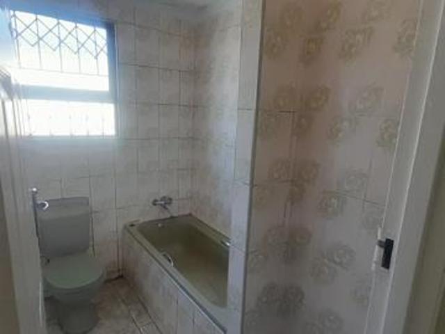 3 Bedroom House in Motherwell