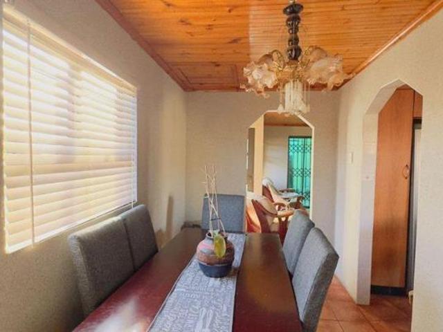 3 Bedroom House in Motherwell