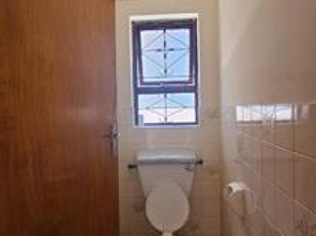 3 Bedroom House in Motherwell