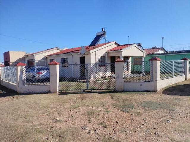 3 Bedroom House in Motherwell