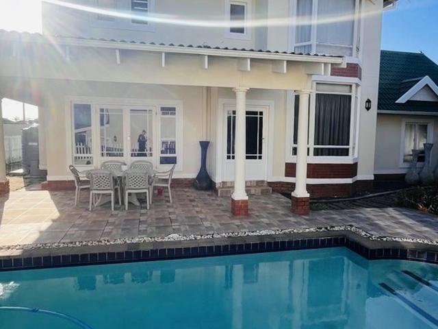 3 Bedroom House in Mount Edgecombe
