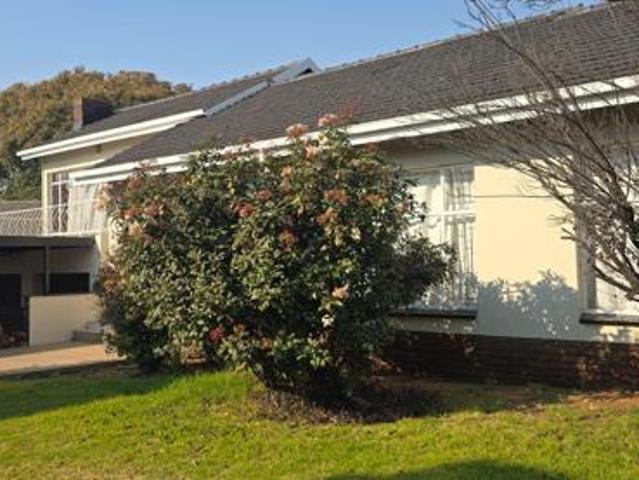 3 Bedroom House in Model Park