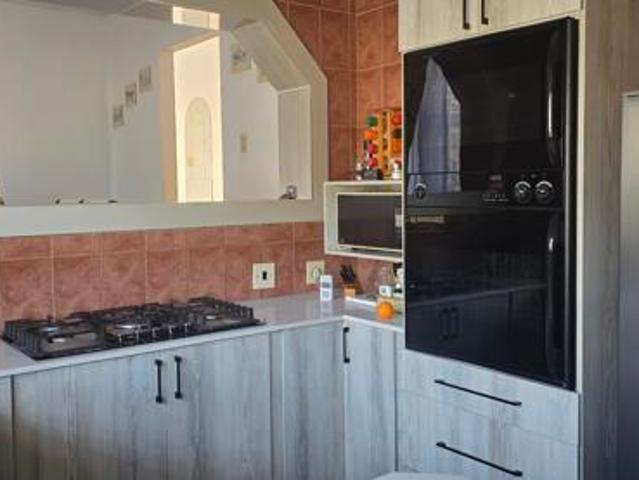 3 Bedroom House in Model Park