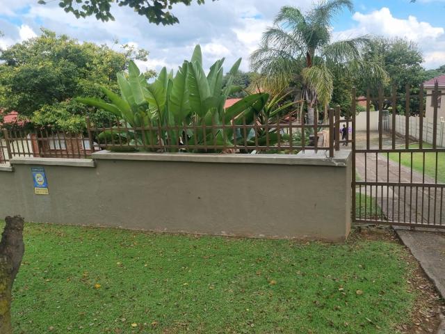 3 Bedroom House in Model Park
