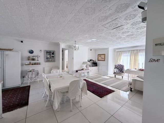 3 Bedroom House in Modelpark