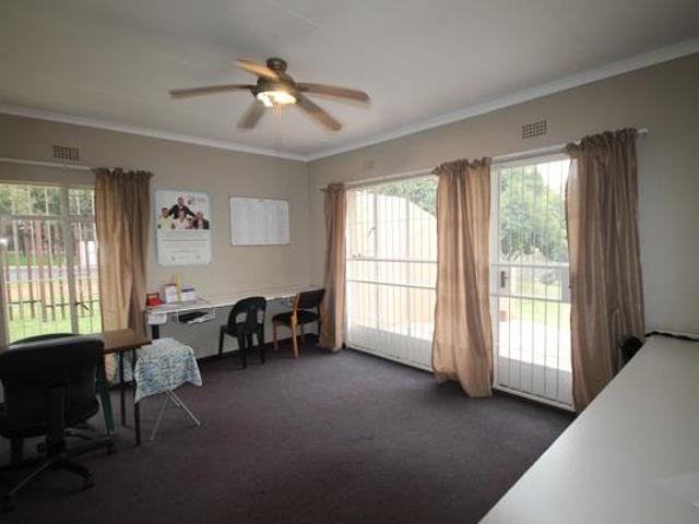 3 Bedroom House in Modelpark