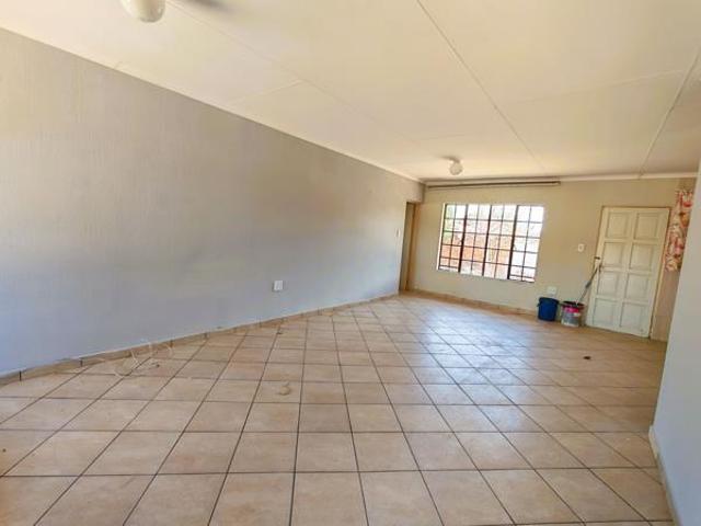 3 Bedroom House in Modimolle Nylstroom