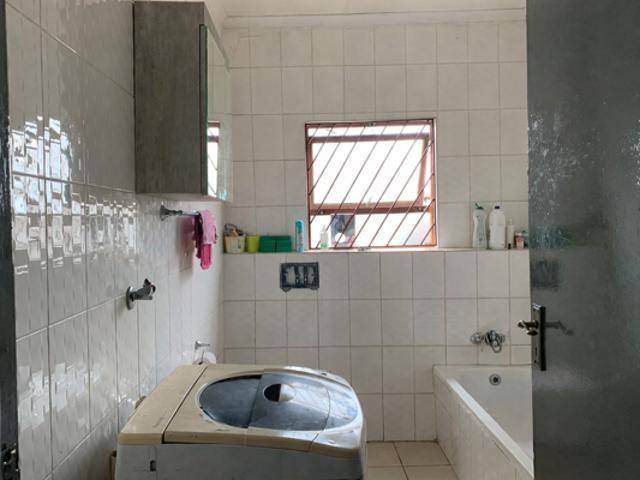 3 Bedroom House in Mohlakeng