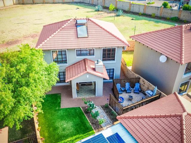 3 Bedroom House in Monavoni