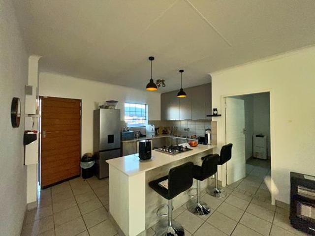 3 Bedroom House in Monavoni