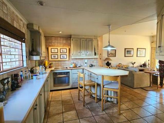 3 Bedroom House in Montana Park