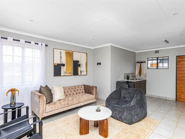 3 Bedroom House in Montana Park